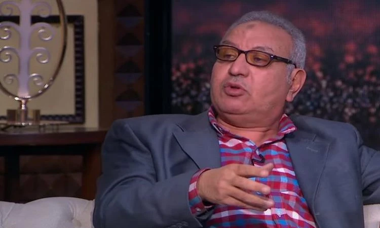 الناقد سمير الجمل: بكاء الفنانين من أجل فرصة عمل إهانة.. واللي يعيط أكتر بيشتغل أكترعلق الناقد الفني سمير الجمل على أزمة البطالة الفنية التي يعاني منها عدد من الفنانين، بسبب قلة ال