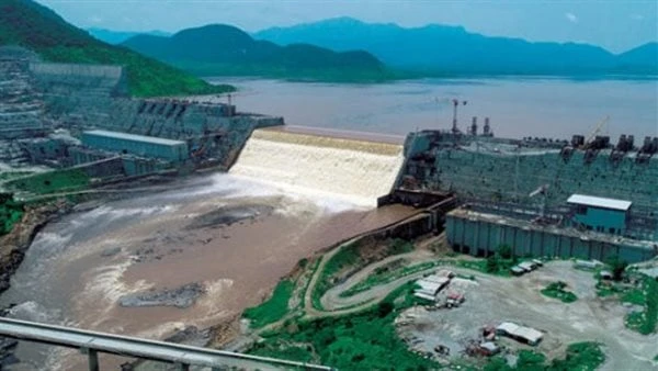 خبير يكشف مفاجأة عن أقصى تخزين فعلي ل سد النهضةقال الخبير وأستاذ الموارد المائية في جامعة القاهرة، عباس شراقي، إن التخزين الأقصى الفعلي ل سد النهضة سجل 60 مليار م3.وأضاف الدكتور عب