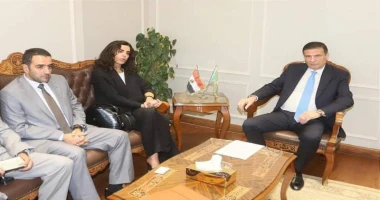 متابعة سيد زعزوع وزير الزراعة يبحث مع مجموعة الغانم الكويتية تعزير استثماراتها في مصر في إطار جهود الدولة المصرية لتشجيع الاستثمارات الأجنبية وتدعيم