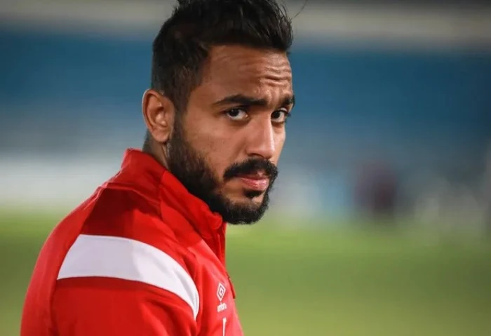 أول رد فعل من كهربا بعد تغريمه مليون جنيه وترحيله من الإمارات كشف مصدر داخل الأهلي، عن رد فعل لاعب الفريق الأول لكرة القدم بالنادي محمود عبدالمنعم