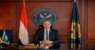 الرقابة المالية تصدر كتابا دوريا بشأن نشر أية معلومات وبيانات عن نشاط صناديق التأمين الحكومية كتب - محمود الهندي أصدرت الهيئة العامة للرقابة المالية،