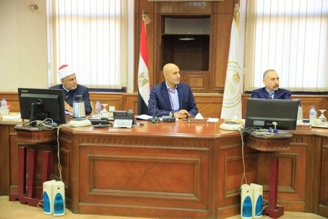 وزير التعليم يترأس اجتماع مجلس إدارة صندوق الرعاية الاجتماعية للمعلمين اجتماع وزير التعليمترأس محمد عبد اللطيف وزير التربية والتعليم والتعليم الفني،