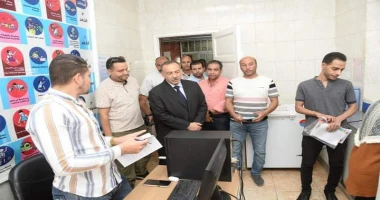 أسيوط سيد زعزوع أسيوط يتفقد وحدة الفيروسات الكبدية والمركز الصحي الحضري بمديرية الصحة للاطمئنان على سير تفقد اللواء دكتور هشام أبو النصر محافظ أسيوط،