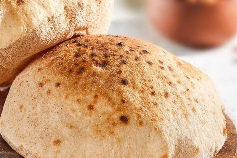 سعر رغيف الخبز السياحي الآن؟.. شعبة المخابز تكشف تفاصيل الزيادة الجديدة تزامنا مع قرار لجنة التسعير التلقائي للمواد البترولية بزيادة أسعار البنزين والسولار يوم الجمعة الماضي، 18 أك