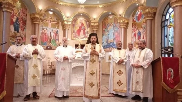 الأنبا باخوم يفتتح نادي الفرح لخدمة فرح وعطاء بالإيبارشيةافتتح أمس، نيافة الأنبا باخوم، النائب البطريركي لشؤون الإيبارشية البطريركية، نادي الفرح لخدمة فرح وعطاء بالإيبارشية، وذلك ب