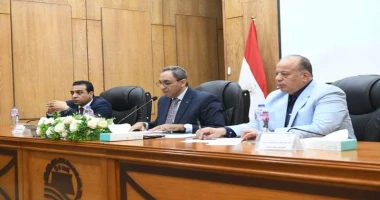 قنا ممدوح السنبسى محافظ قنا : الإعلان عن فتح تراخيص البناء بمدينة الأمل قريبا أعلن الدكتور خالد عبد الحليم محافظ قنا، عن فتح باب تراخيص البناء بمدينة الأمل قريبا، وذلك عقب تسليم ال