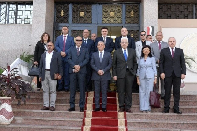 محمد جبران يسلم 55 عقد عمل لذوي الهمم في الإسماعيلية وزير العمل يزور مقر مديرية العمل ويسلم 55 عقد عملسارة عبد الحميدأطلق وزير العمل محمد جبران،