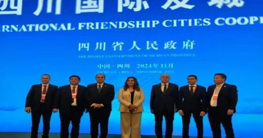 كتبمحمود شتا وزيرة التنمية المحلية تشارك في الجلسة الافتتاحية لمؤتمر التعاون والتنمية لمدن الصداقة الدولية أكدت الدكتورة منال عوض وزيرة التنمية