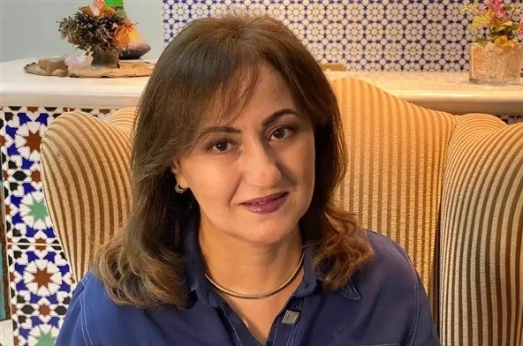 عيد ميلاد جارة القمر جريدة افاق عربية عيد ميلاد جارة القمراحتفل العالم العربي بفيروز هذا الأسبوع؛ ولدت فيروز فى 21 نوفمبر 1935. التقيتها مرة واحدة