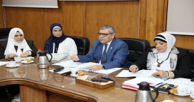 كتبت أمل عبد الرحيم عقد مجلس الدراسات العليا والبحوث بجامعة قناة السويس اجتماعه ال434، صباح اليوم بمقر الجامعة، تحت رعاية الدكتور ناصر مندور، رئيس