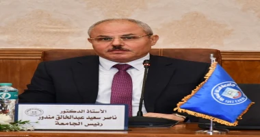 كتبت أمل عبد الرحيم في إطار جهود جامعة قناة السويس لتعزيز الوعي الصحي لدى الطلاب، نظم قطاع خدمة المجتمع وتنمية البيئة ندوة تثقيفية حول مخاطر مشروبات