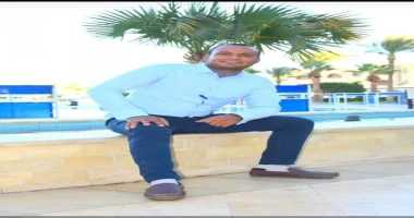 تهنئة بالزفاف السعيد تتقدم جريدة آخر الاسبوع بأجمل التهاني والتبريكات لعائلات السنابسة والقلمينا بمركز الوقف بقنا وللاستاذ عاصم مهران بمناسبة زفاف نجله الاستاذ محمود عاصم مهران علي