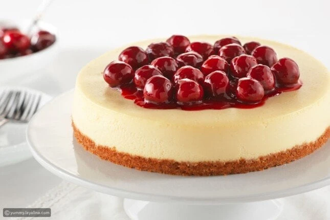 مذاق شهي ولذيذ.. طريقة عمل تورتة الكريز في المنزلتعتبر تورتة الكريز من الحلويات المحببة لدي الكثير من الكبار والصغار لمذاقها الشهي واللذيذ الذي يفضله الجميع، وفي هذا السياق تتساءل 