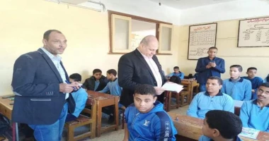 قنا ممدوح السنبسى وكيل وزارة التربية والتعليم بقنا يتفقد عدد من المدارس بإدارة قفط التعليمية تفقد وكيل وزارة التربية والتعليم بقنا يتفقد عدد من