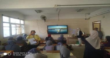 كتبت أمل عبد الرحيم في إطار اهتمام الدولة بتنشيط السياحة وزيادة أعداد الوافدين، نظمت جامعة قناة السويس ندوة تعريفية تثقيفية بعنوان الأنماط السياحية ودور الطلاب في الترويج السياحي، 