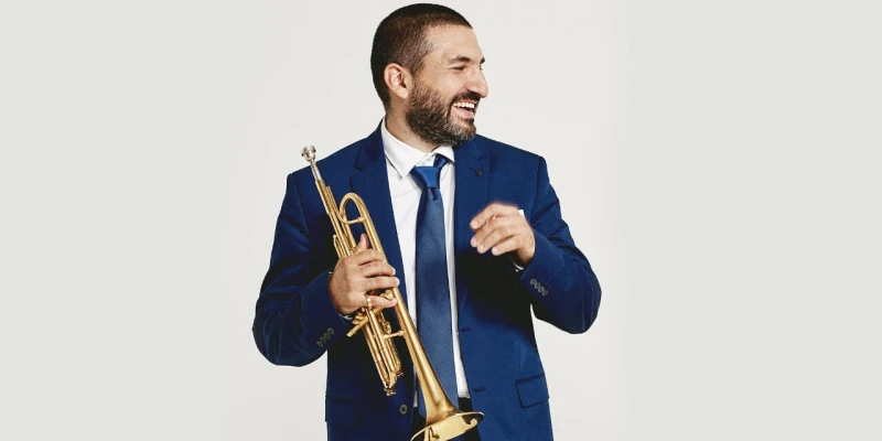 إبراهيم معلوف: لن أسكت عن الظلم وسأقاضي لجنة مهرجانات دوفيل السينمائية تم استبعاد إبراهيم معلوف، عازف الترومبيت (البوق) العالمي الشهير، ظلما من لجنة تحكيم مهرجان دوفيل للسينما الأم