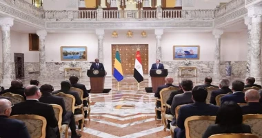 الرئيس السيسى يستقبل رئيس الجابون متابعة : وائل عباس استقبل الرئيس عبدالفتاح السيسي اليوم بمطار القاهرة الدولي الرئيس الجابونى بريس اوليجى انجيما وتم