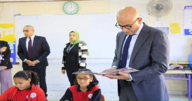 متابعة سيد زعزوع وزير التربية والتعليم يتفقد المدرسة المصرية اليابانية بالشروق لمتابعة المنظومة التعليمية بها قام السيد محمد عبد اللطيف وزير التربية