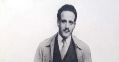 كتب أيمن بحر الذكرى السبعين لاندلاع ثورة التحرير الجزائرية اعترف الرئيس الفرنسي إيمانويل ماكرون الجمعة بأن القيادى فى جبهة التحرير الوطنى التى قادت حرب التحرير فى الجزائر العربى بن