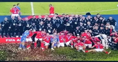 الأهلى يفوز على ستاد ابيدجان ٢٤ ملحوظات على المباراه: كتب حماده القط الأهلى يفوز على ستاد ابيدجان ٢٤ ملحوظات على المباراه: 1لعب الأهلى مباراه جيده