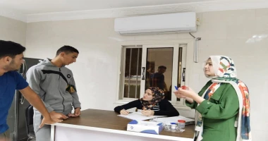 كتبت أمل عبد الرحيم في إطار حرص جامعة قناة السويس على الحفاظ على صحة طلابها وتعزيز وعيهم بخطورة الإدمان، أطلقت الإدارة العامة للخدمات الطبية بالجامعة