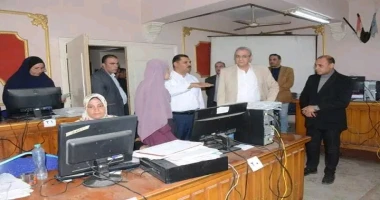 محافظ الغربية في جوله مكبرة بالمحلة الكبرى امتدت ل 4 ساعات الغربية: متابعة رشدي ابوطالب محافظ الغربية يفاجئ المركز التكنولوجي بمركز ومدينة المحلة