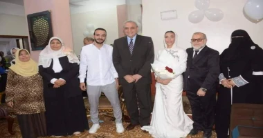 كتبمحمود شتا في لفتة إنسانية محافظ الغربية يشهد على عقد قران عروسان من الأيتام ويهديهم كافة المفروشات في لفتة إنسانية طيبة ، شهد اليوم اللواء أشرف