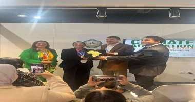 وزيرة البيئة تشارك في احتفالية توزيع جوائز مبادرة لمعالجة تغير المناخ من خلال الابتكار وريادة الأعمال متابعة صبري الحصري شاركت الدكتورة ياسمين فؤاد، وزيرة البيئة، باحتفالية توزيع ج