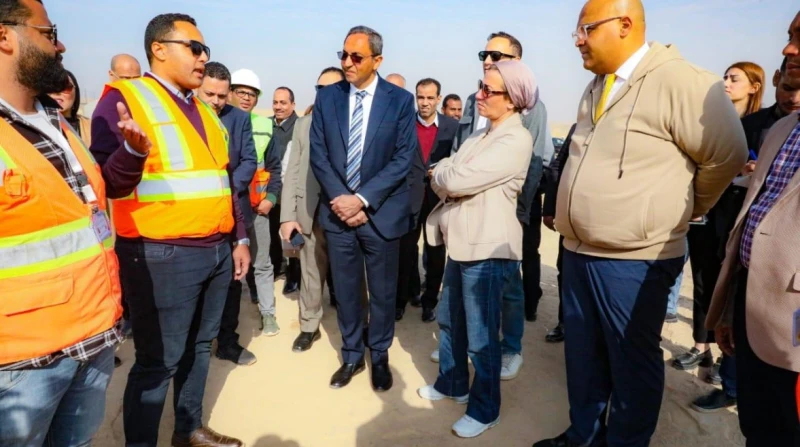 بتكلفة 288 مليون جنيه.. تفاصيل إنشاء مصنع لمعالجة المخلفات بقنا تفقدت وزيرة البيئة ياسمين فؤاد، المواقع الإنشائية لمصنع معالجة المخلفات والمدفن الصحي