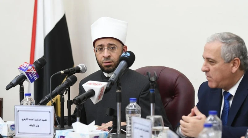 رغم التمسك بالموحدة.. تعديلات جديدة على خطبة الجمعة تدرس وزارة الأوقاف أن تكون الخطبة الثانية (الجزء الثاني من خطبة الجمعة) مخصصة لمعالجة الإشكاليات أو التحديات المكانية التي يقع ف