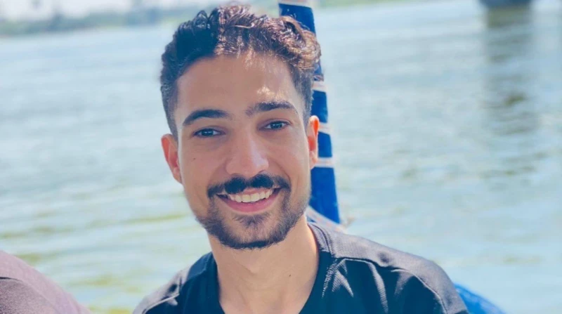 المسلم قاتل الكافر لا يجوز إعدامه.. منشور عن مينا موسى يثير الغضب جرى تداول منشور في الساعات الأخيرة عبر صفحات موقع فيسبوك، يتضمن أفكارا متطرفة بشأن رفض إعدام قتلة الممرض مينا موسى