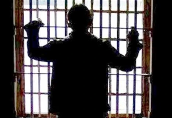 بعد منشور خطف الأطفال، الحبس والغرامة عقوبة ترويج الشائعات والأخبار الكاذبة تداول عدد من رواد وسائل التواصل الاجتماعى، منشورا مرفقا بعدة صور لسيدة مسنة، يفيد بضبط الأهالى لها في شب