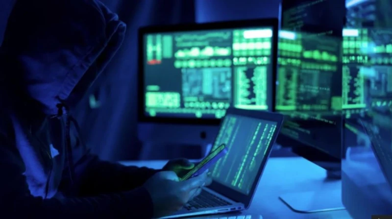 الوجه الخفي ل بيتكوين.. قراصنة العملات المشفرة يسرقون 2.2 مليار دولار كشفت دراسة جديدة لشركة الأبحاث أن قراصنة كوريا الشمالية استحوذوا على أكثر من نصف إجمالي قيمة العملات المشفرة ب