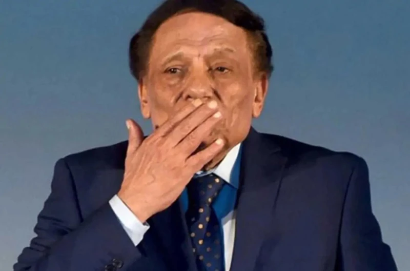 الزعيم عادل إمام يتصدر التريند عقب تصريحات نجله عادل إمام يتصدر التريند في الأيام الأخيرة بعد ظهور تصريحات لابنه المخرج رامي إمام تتعلق بحالة والده الصحية هذه التصريحات جاءت في ظل 