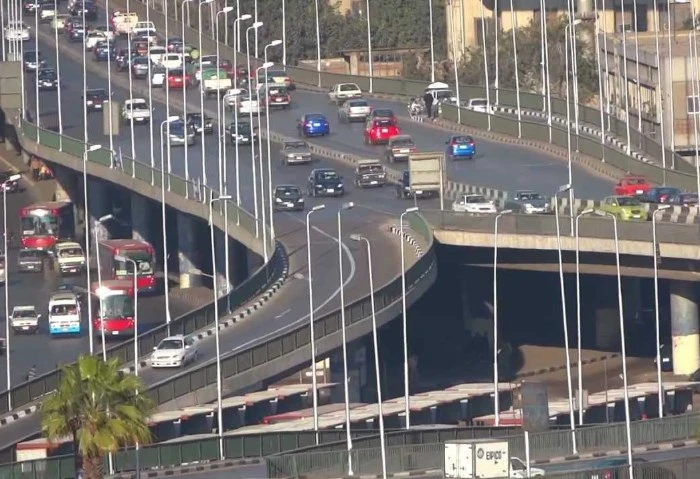 الحالة المرورية بشوارع ومحاور القاهرة والجيزة اليوم الجمعة شهدت الحركة المرورية في شوارع وميادين القاهرة والجيزة، صباح اليوم الجمعة، حالة من السيولة