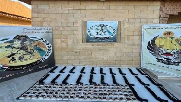 قوات حرس الحدود تكثف جهودها على كافة الاتجاهات الاستراتيجية للدولة نجحت قوات حرس الحدود فى توجيه ضربات جديدة للعناصر الإجرامية والمهربين وإجهاض