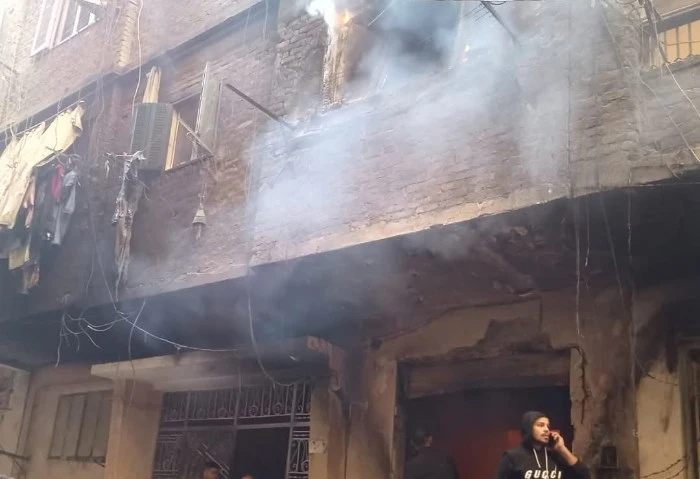 مصرع 7 أشخاص في حريق منزل بشبرا الخيمة توفي 7 أفراد إثر نشوب حريق في منزل سكني كائن في منطقة شبرا الخيمة ،شارع ورشة النجار بمساكن إسكو وتم نقلهم إلي ثلاجة الموتى بأقرب مستشفى من مح