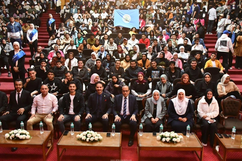 كتبت أمل عبد الرحيم تحت رعاية الدكتور ناصر مندور، رئيس جامعة قناة السويس، والمفوض بتيسير أعمال جامعة الإسماعيلية الجديدة الأهلية استضافت قاعة