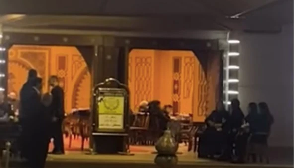 نجوم الفن يساندون بدرية طلبة في عزاء زوجها تستقبل حاليا الفنانة بدرية طلبة العزاء في وفاة زوجها المؤلف مصطفى سالم بمسجد الشرطة بالشيخ زايدوحرص على