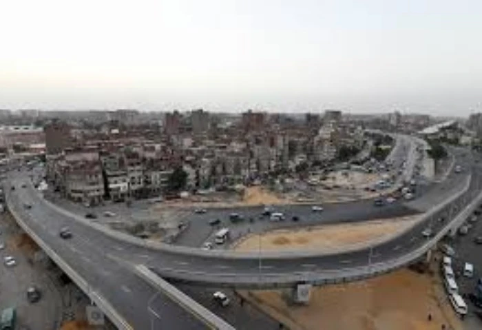 تزامنا مع أعمال تطويره، اعرف التحويلات المرورية البديلة لكوبري الأميرية أعلنت الإدارة العامة لمرور القاهرة تعيين الخدمات المرورية اللازمة، لمواجهة