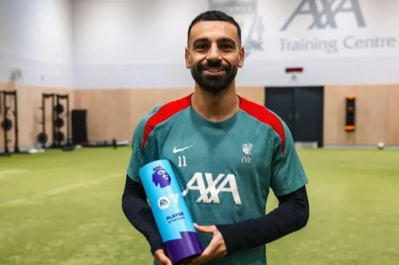 ميدو: مسيرة صلاح أفضل مني لكن علم الرياضة اختلف تماما اعترف أحمد حسام ميدو بأن مسيرة محمد صلاح مهاجم ليفربول أفضل بالتأكيد من مسيرته الكروية، لكنه برر ذلك بتوفر بعض الأشياء التي لم