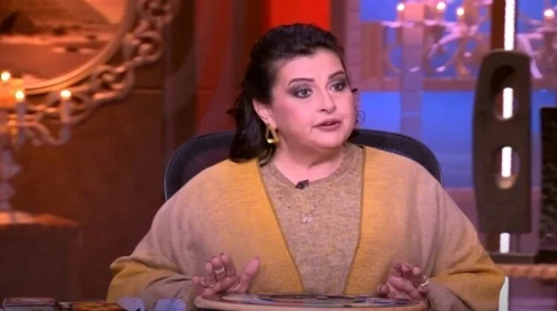 على خطى ليلى عبد اللطيف.. بسنت يوسف تتوقع أحداث 2025 في حلقة مثيرة من برنامج الحكاية مع الإعلامي عمرو أديب، قدمت بسنت يوسف، خبيرة التوقعات الشهيرة، رؤيتها لأحداث عام 2025، في حوار