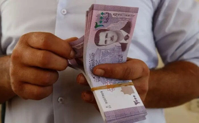 الإسكان تطرح 2974 قطعة أرض سكنية في 13 مدينة جديدة بمشروع بيت الوطن أعلن وزير الإسكان والمرافق والمجتمعات العمرانية، المهندس شريف الشربيني، عن طرح