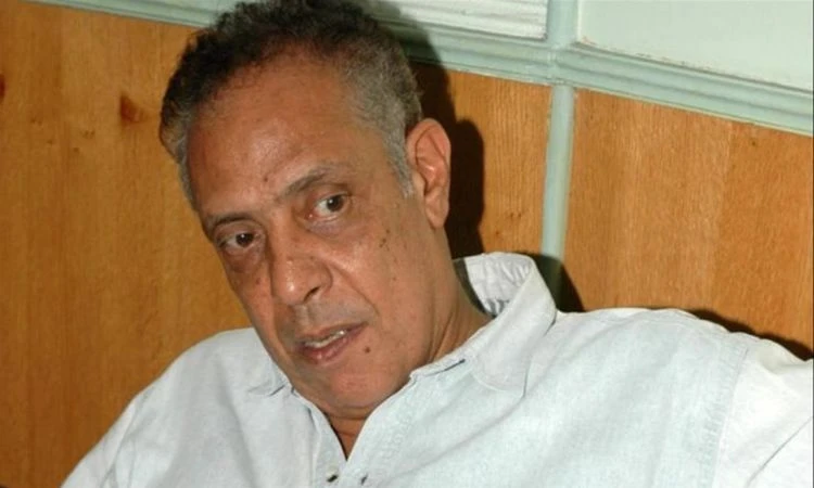 فن: نجل نبيل الحلفاوي يعلن موعد ومكان عزاء والده أعلن المخرج وليد الحلفاوي موعد ومكان عزاء والد الفنان القدير الراحل نبيل الحلفاوي، الذي توفي أمس بعد صراع مع المرض عن عمر يناهز 77 