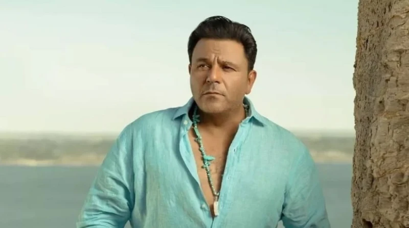 محمد فؤاد في عيد ميلاده.. صدفة جعلته سلطان زمانه يحتفل النجم محمد فؤاد، اليوم الجمعة 20 ديسمبر، بعيد ميلاده ال 62، حيث ولد في مثل هذا اليوم عام 1961، ولقبه الجمهور بالعديد من الألق