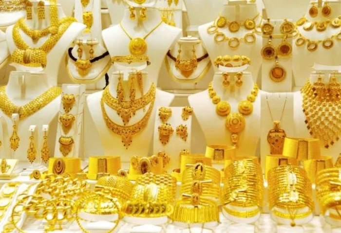 صحوة جديدة لسعر الذهب اليوم في سوق الصاغة، اعرف سجل كام سعر الذهب اليوم الجمعة، ارتفع سعر الذهب في تعاملات اليوم الجمعة 20 ديسمبر 2024 في سوق الصاغة،