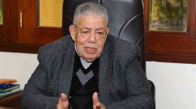 وداعا الحريف.. من هو الكاتب بشير الديك؟ رحل عن عالمنا اليوم الثلاثاء، الكاتب والسيناريست بشير الديك، عن عمر 80 عاما، بعد صراع طويل مع المرض، إذ تعرض مؤخرا لوعكة صحية أدت لدخوله الع