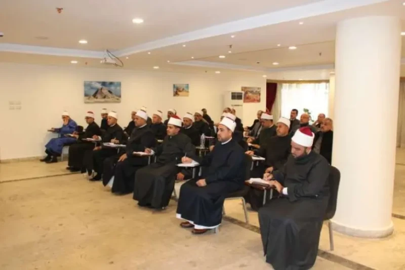 مساعد رئيس جهاز التنظيم والإدارة: : القوانين ليست أدوات ردع بل وسائل تحفيزية للعاملين تدفعهم للالتزام الالتزام بالقوانين واللوائح باعتبارها الأساس