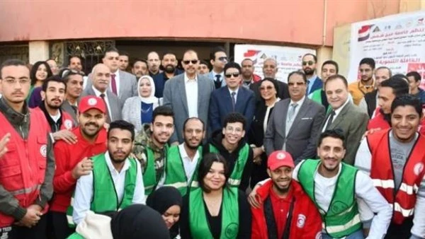 جامعة عين شمس تنظم قافلة تنموية شاملة بمحافظة سوهاج تفاصيل نظمت جامعة عين شمس قافلة تنموية شاملة لخدمة أهالي حي غرب بمحافظة سوهاج برعاية اللواء الدكتور عبد الفتاح سراج محافظ سوهاج 