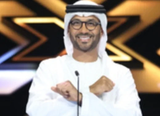 فايز السعيد يعايد الإمارات بأغنية زايد وراشد على مسرح إكس فاكتور من مفاجآت الحلقة الخامسة من برنامج إكس فاكتور الموسم الثاني على تلفزيون دبي، فاجأ